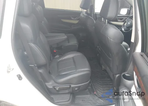 2021 Subaru Ascent Touring z USA, uszkodzony, nr VIN 4S4WMARD8M3415237